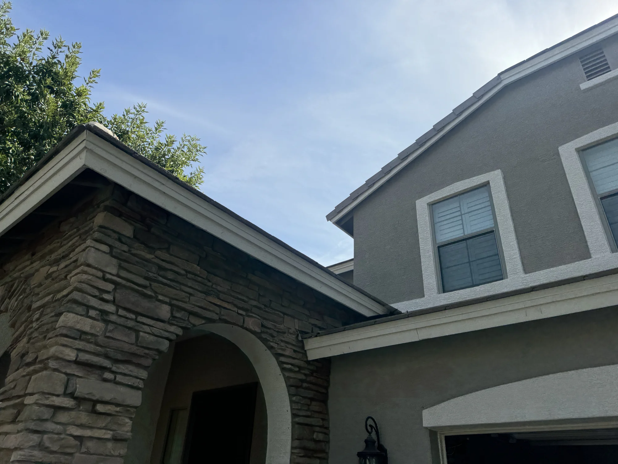 Plum Lights Arizona CelebRight certified installer installing LED lighting in Scottsdale