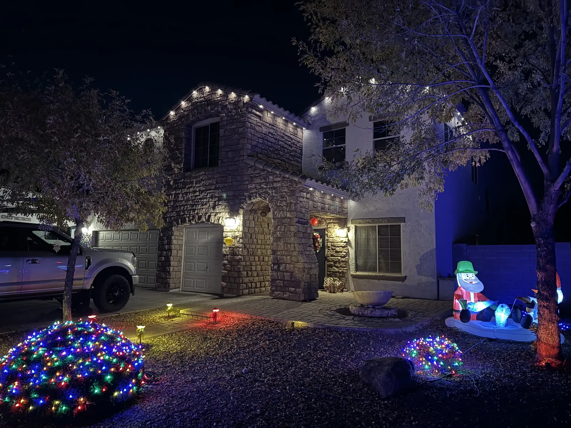 Year-round holiday LED lighting customization and control